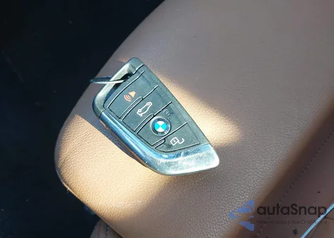 2021 BMW 330I from USA, damaged, VIN 3MW5R1J04M8C08536